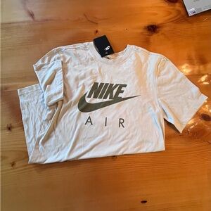 Nike activewear tee NWT